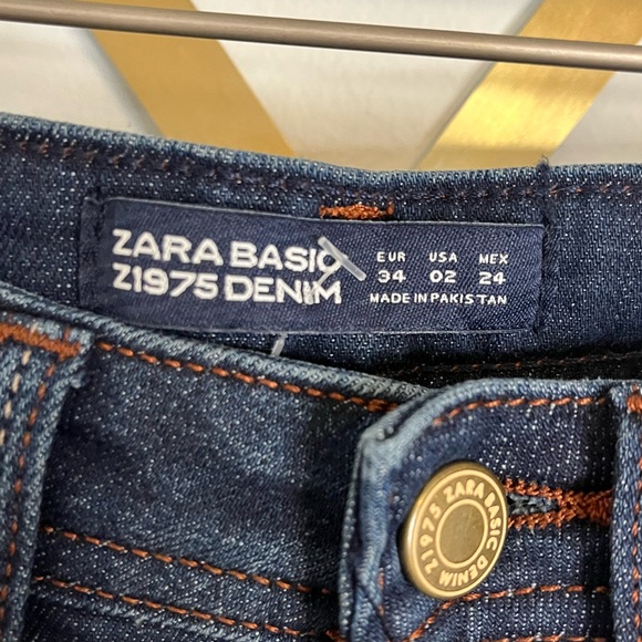 Zara Distressed Skinny Jeans 2 Dark Denim - Picture 4 of 7